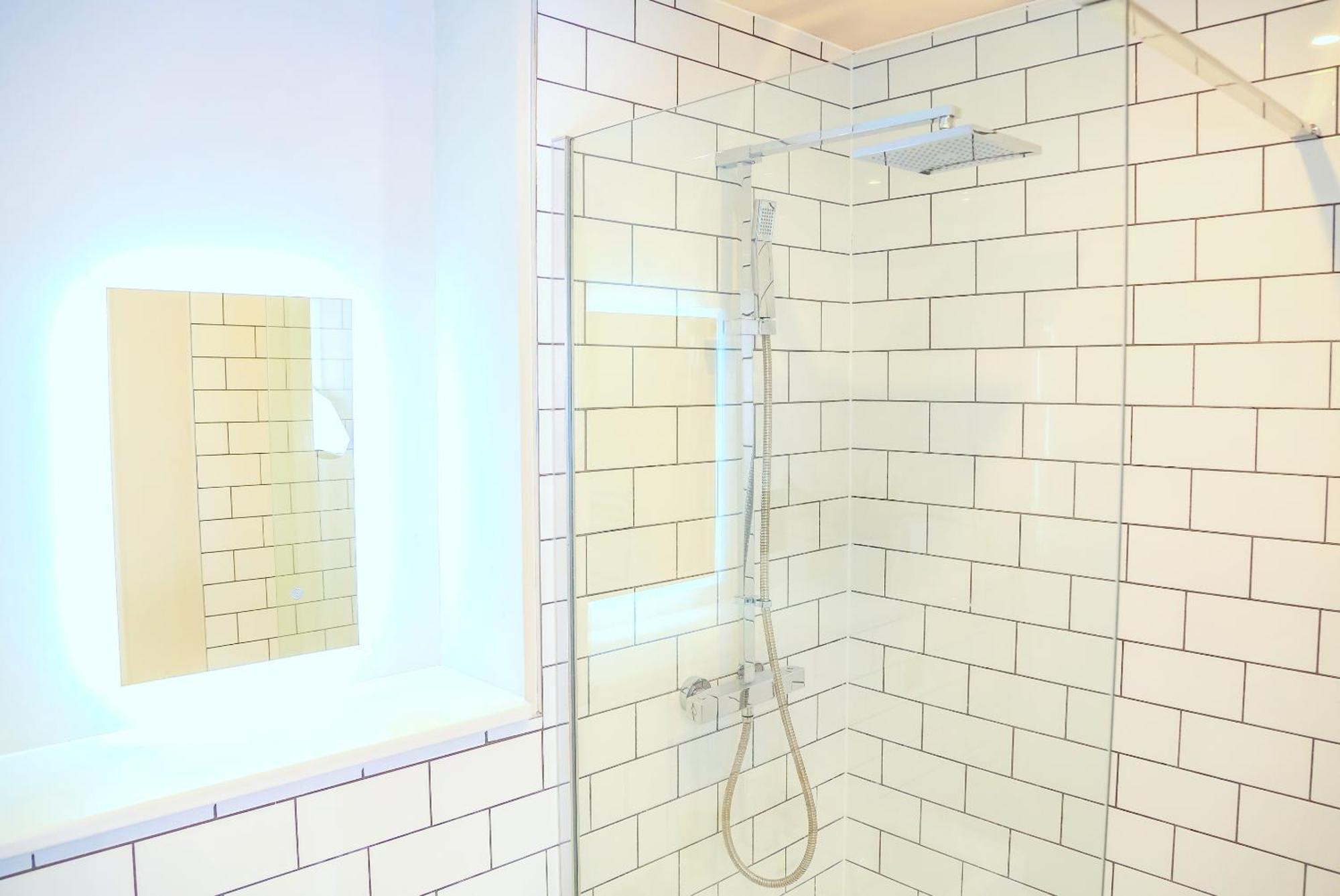 Shrewsbury Apartments By Bevolve - Free Parking Ngoại thất bức ảnh